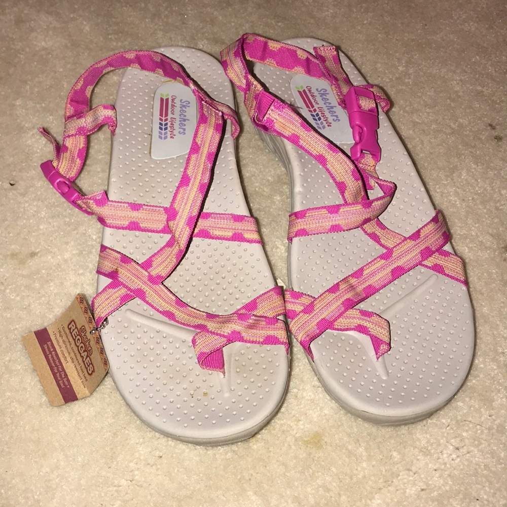 Skechers